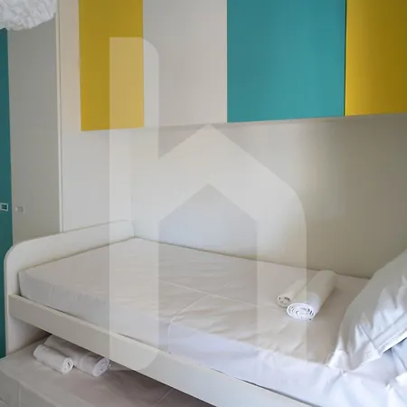Διαμέρισμα Homiday - Olimpo Fronte Mare Luxury