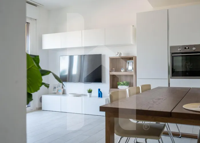 Διαμέρισμα Homiday - Olimpo Fronte Mare Luxury