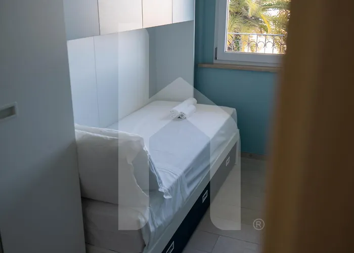 Homiday - Olimpo Fronte Mare Luxury Διαμέρισμα *